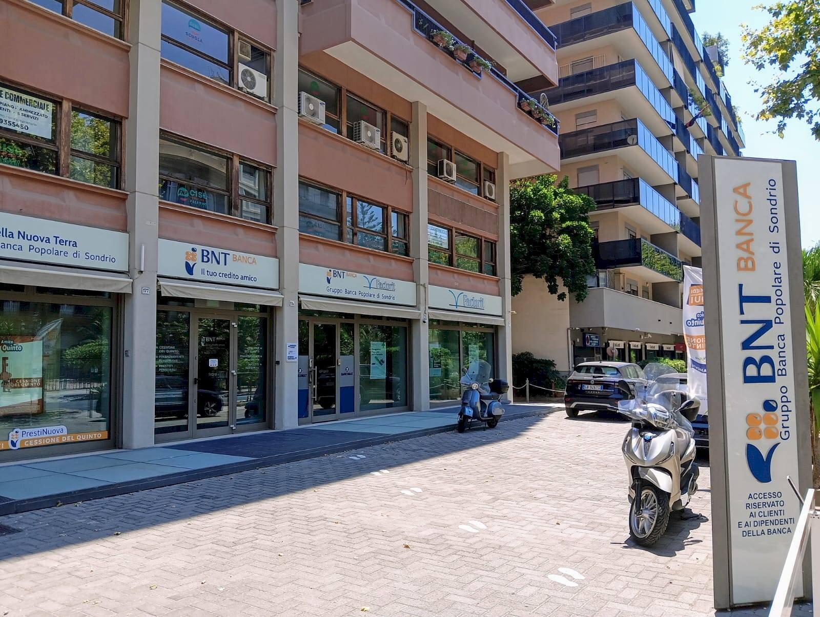 Foto 1 - Office Via Villa Heloise
 
8, Palermo - photo 1