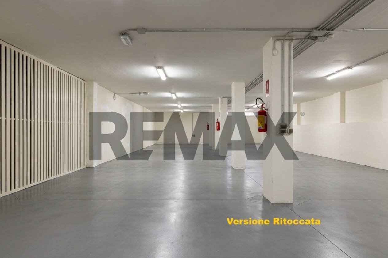 Parcheggio - Commercial Premises Via Cimitero - Traversa Privata Via Mons. Toppi
73/C, Brusciano - photo 2