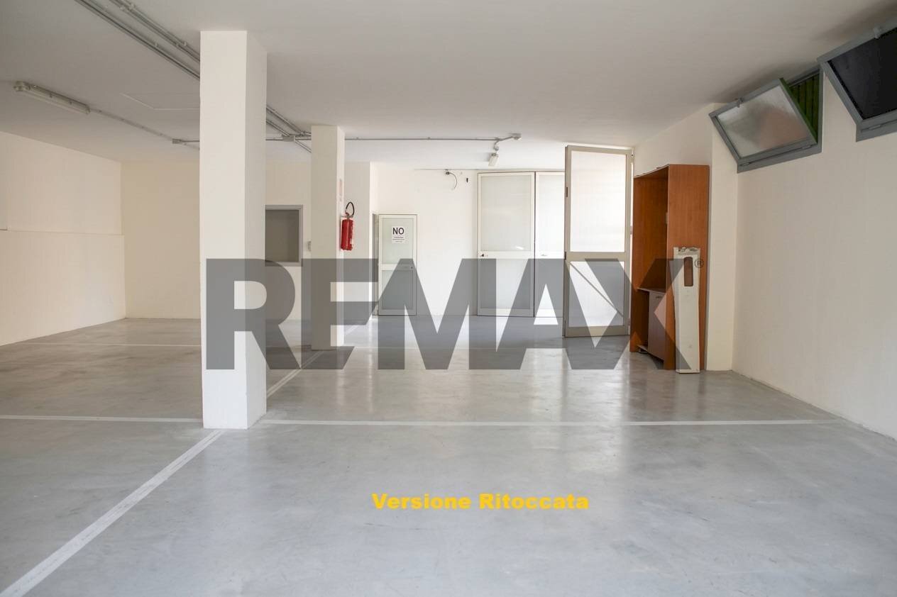 Parcheggio - Commercial Premises Via Cimitero - Traversa Privata Via Mons. Toppi
73/C, Brusciano - photo 3