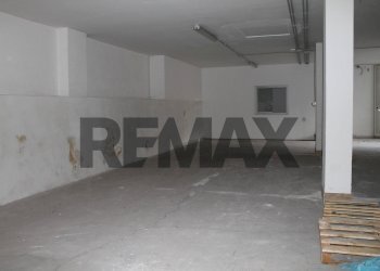 Parcheggio - Commercial Premises Via Cimitero - Traversa Privata Via Mons. Toppi
73/C, Brusciano - photo 8