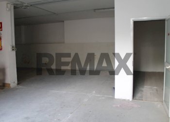 Parcheggio - Commercial Premises Via Cimitero - Traversa Privata Via Mons. Toppi
73/C, Brusciano - photo 10