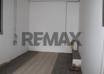 Stanza vuota - Commercial Premises Via Cimitero - Traversa Privata Via Mons. Toppi
73/C, Brusciano - photo 14