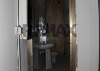 Bagno - Commercial Premises Via Cimitero - Traversa Privata Via Mons. Toppi
73/C, Brusciano - photo 19