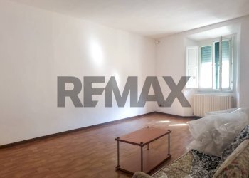 Soggiorno - Three-room apartment Via Roma
 
146, Montevarchi - photo 13