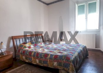 Camera / camera da letto - Three-room apartment Via Roma
 
146, Montevarchi - photo 16