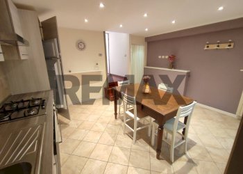 Sala da pranzo - Bilocale via regina
 
17, Carate Urio - foto 7
