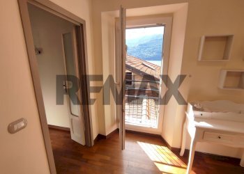 Camera / camera da letto - Bilocale via regina
 
17, Carate Urio - foto 9