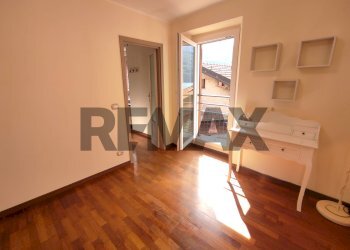 Stanza vuota - Bilocale via regina
 
17, Carate Urio - foto 10