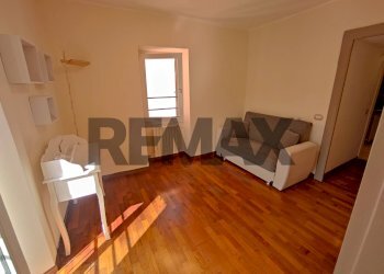 Soggiorno - Bilocale via regina
 
17, Carate Urio - foto 12