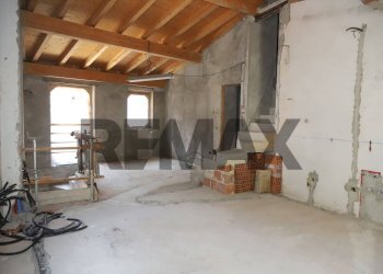 Stanza vuota - Independent house Madonna delle crocette
 
16, Arona - photo 23