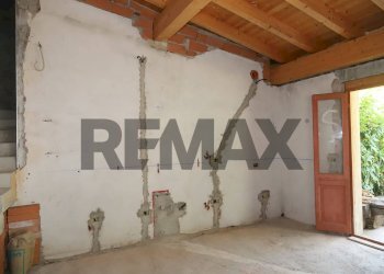 Stanza vuota - Independent house Madonna delle crocette
 
16, Arona - photo 26