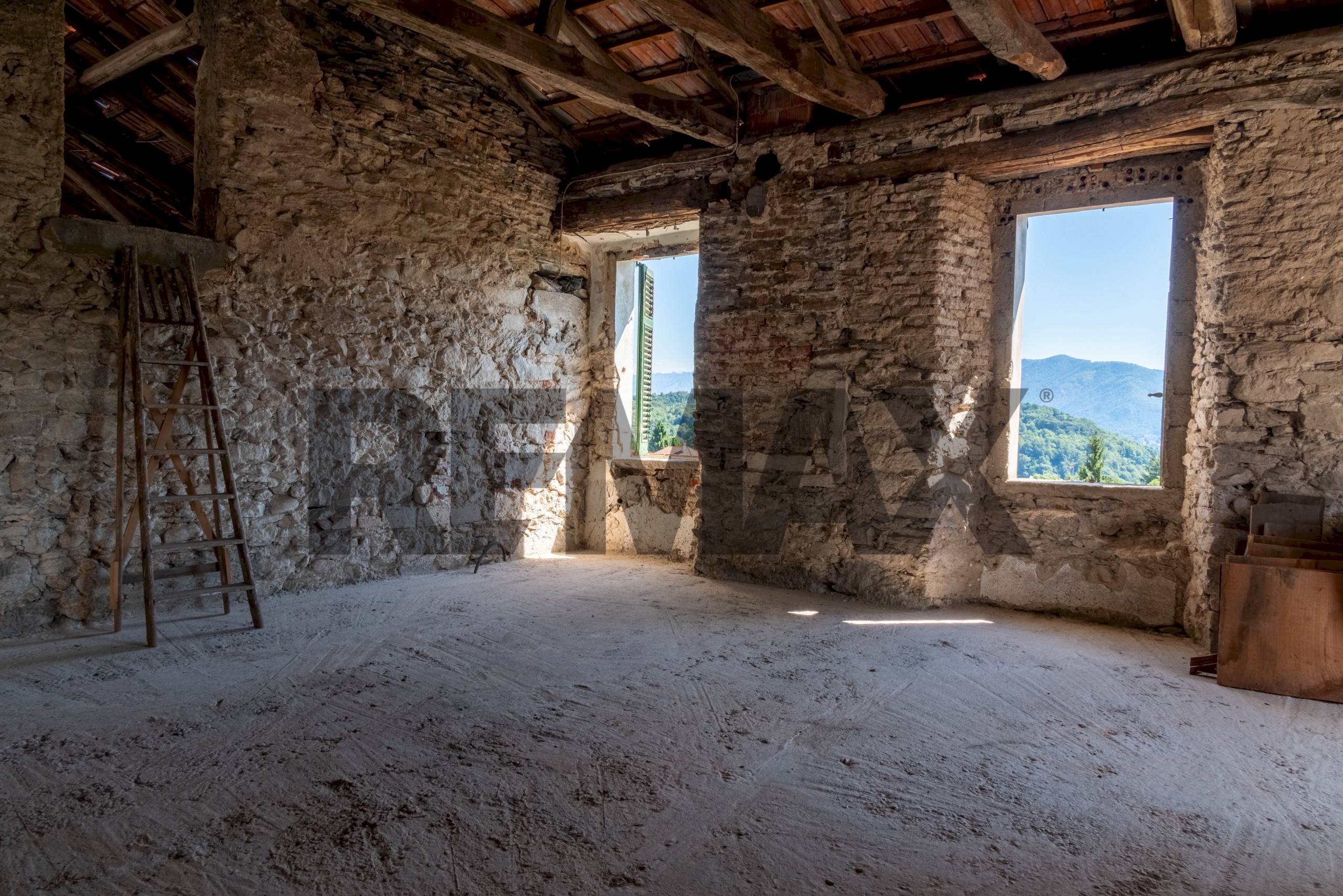 Stanza vuota - Rustico Via Canonico rinaldi
 
11, Madonna del Sasso - foto 3
