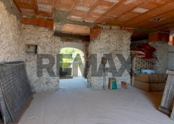 Non correlato - Casa semi indipendente Via Canonico Rinaldi
11, Madonna del Sasso - foto 11