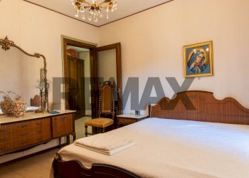 Camera / camera da letto - Four-room apartment Vicolo torchio
 
5, Nonio - photo 10