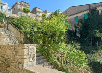Edificio all\'aperto - Apartment via Europa Kennedy
 
83, Chiaramonte Gulfi - photo 7
