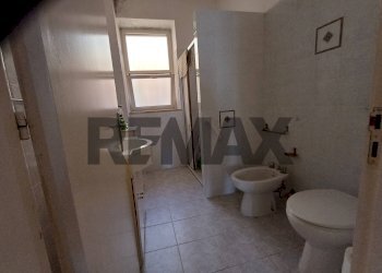 Bagno - Apartment via Europa Kennedy
 
83, Chiaramonte Gulfi - photo 27