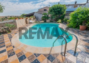 Piscina - Villa CONTRADA TRESAURO
 
SN, Ragusa - foto 4
