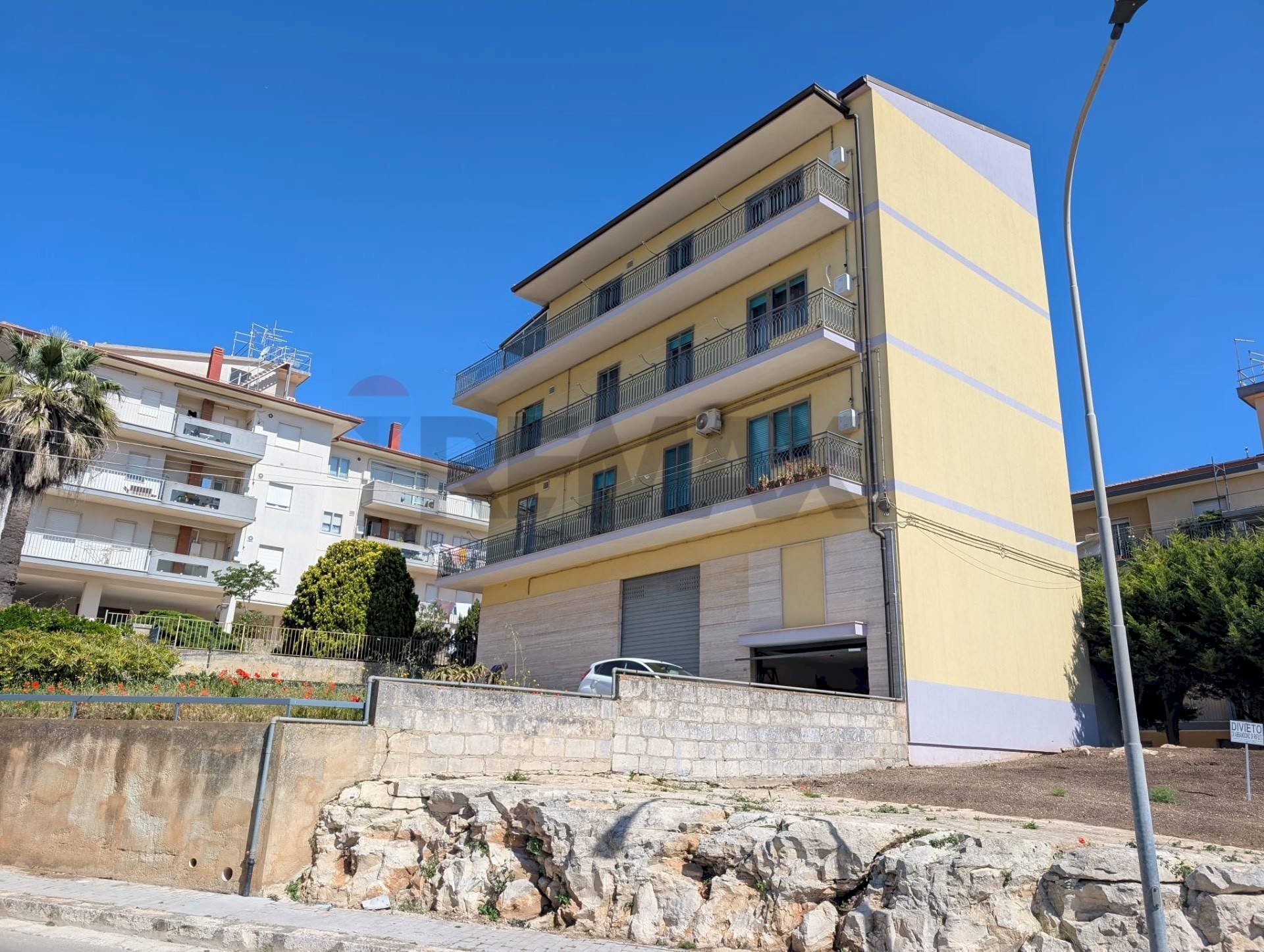 Edificio all\'aperto - Appartamento VIA ALCIDE DE GASPERI
 
3, Ragusa - foto 1