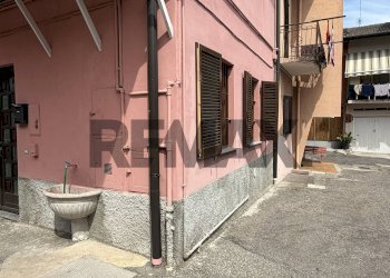 Edificio all\'aperto - Monolocale Vico Goldoni
 
3, Guanzate - foto 16