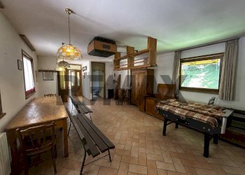 Sala da pranzo - Baita Via della Segheria
 
27, Forni Avoltri - photo 6