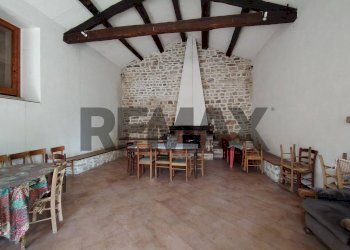 Sala da pranzo - Villa Via Apulo Sannitica
 
74, Riccia - foto 15