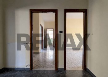 Hall / corridoio - Apartment viale giulio cesare
 
99, Larino - photo 13