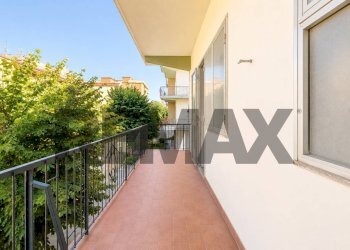 Balcone - Apartment viale giulio cesare
 
99, Larino - photo 24