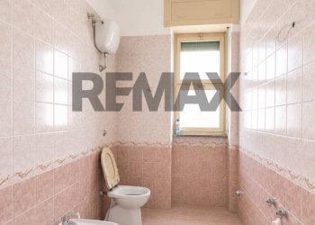 Bagno - Apartment viale giulio cesare
 
99, Larino - photo 25
