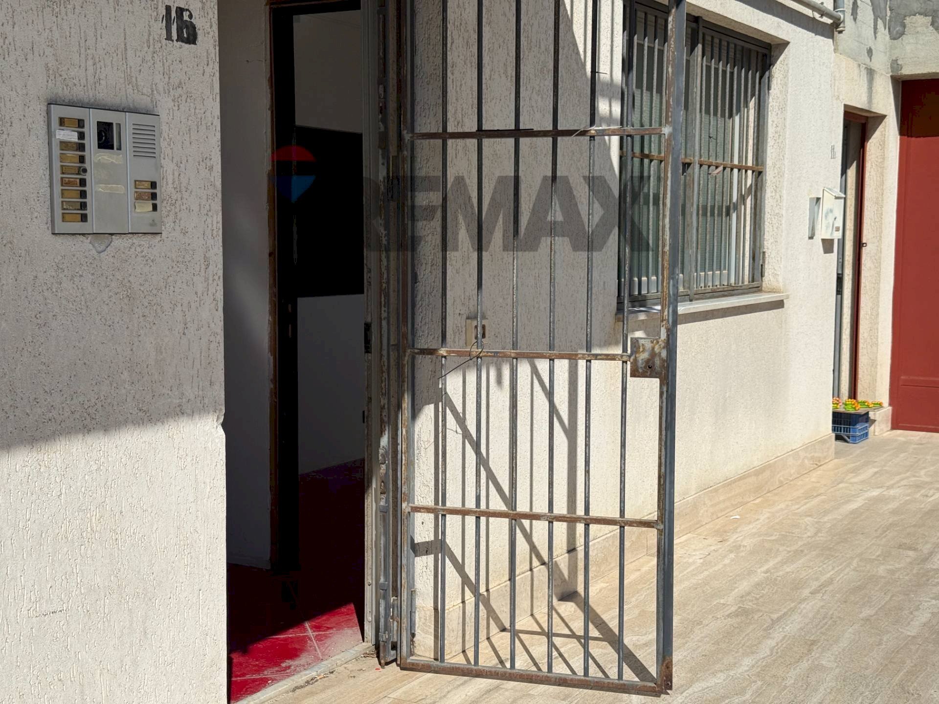 Edificio all\'aperto - Three-room apartment VIA BIAGIO GIORDANO
16H, Monreale - photo 3