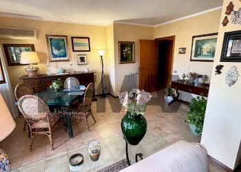 Sala da pranzo - Apartment Via Città di Palermo
 
167, Bagheria - photo 16