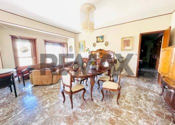 Sala da pranzo - Appartamento via pantelleria
 
28, Trapani - foto 8