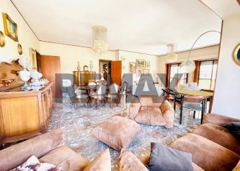 Sala da pranzo - Appartamento via pantelleria
 
28, Trapani - foto 9