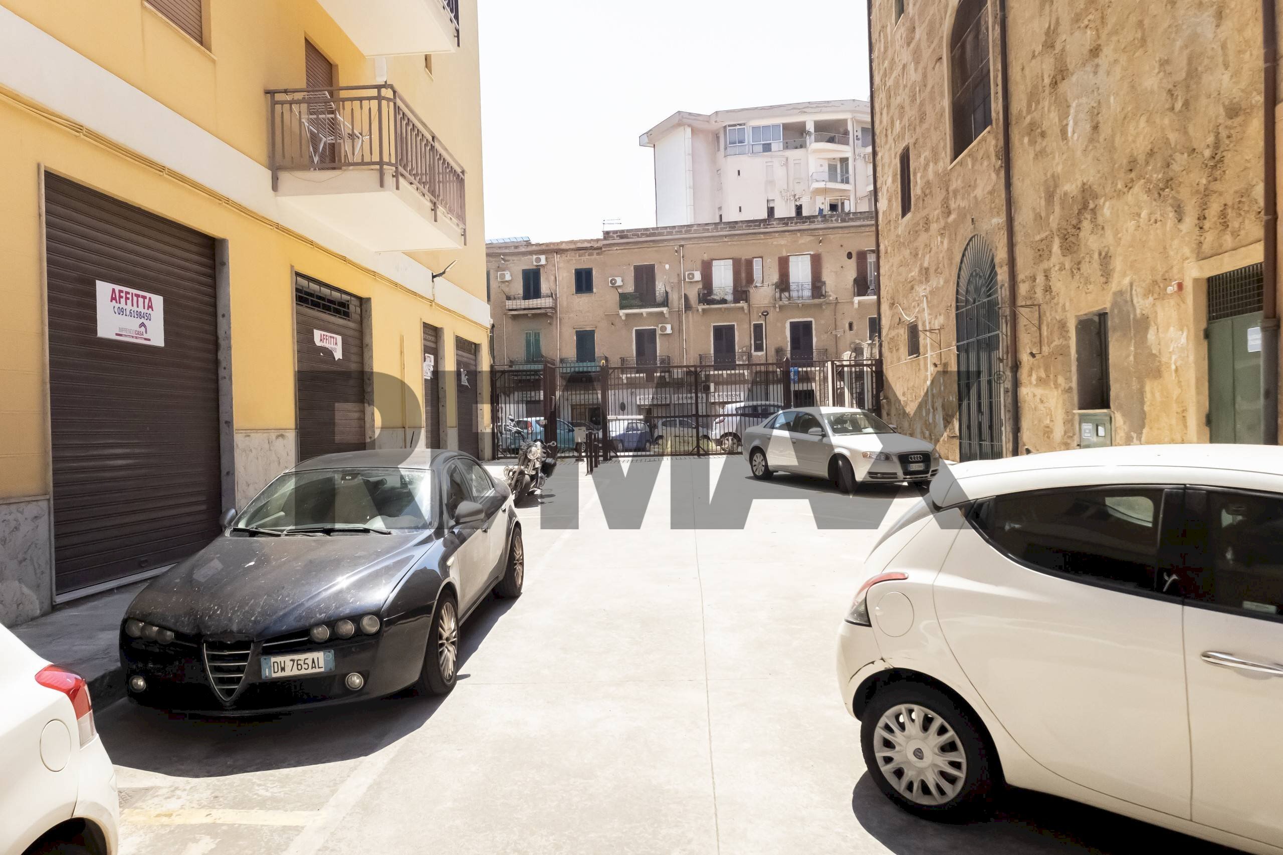 Edificio all\'aperto - Four-room apartment Via Os 001
15, Palermo - photo 3