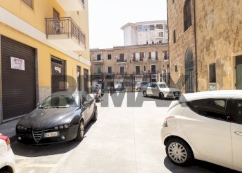 Edificio all\'aperto - Four-room apartment Via Os 001
 
15, Palermo - photo 3