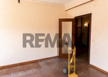 Stanza vuota - Four-room apartment Via Os 001
 
15, Palermo - photo 10