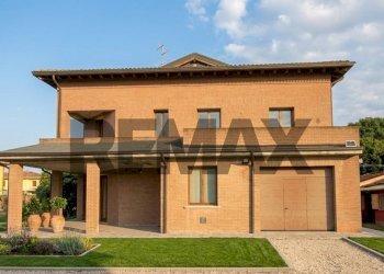 Casa all\'aperto - Casa semi indipendente STRADA TORRICELLA
 
32, Sissa Trecasali - foto 2