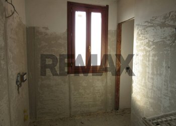 Stanza vuota - Casa semi indipendente STRADA TORRICELLA
 
32, Sissa Trecasali - foto 12