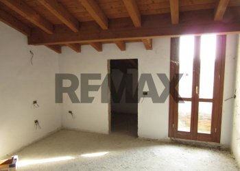 Stanza vuota - Casa semi indipendente STRADA TORRICELLA
 
32, Sissa Trecasali - foto 15