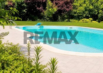 Piscina - Villa STRADA CHIAVICHE
14, Parma - foto 12