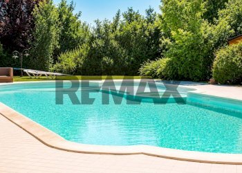 Piscina - Villa STRADA CHIAVICHE
14, Parma - foto 15