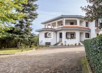 Foto 1 - Villa Strada Teverina, Viterbo - photo 1
