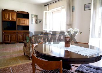 Sala da pranzo - Quadrilocale Via Temistocle Guerrazzi
57, Livorno - foto 3