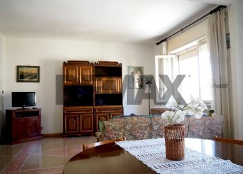 Sala da pranzo - Quadrilocale Via Temistocle Guerrazzi
57, Livorno - foto 14