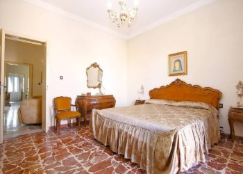 Camera da letto - Casa indipendente via Galileo Galilei, Matino - foto 5