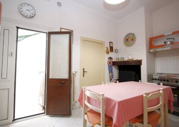 Cucina - Casa indipendente via Galileo Galilei, Matino - foto 31