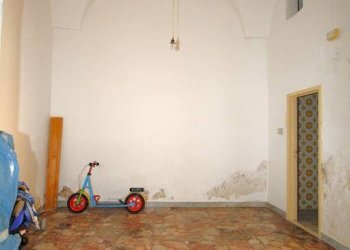Stanza non arredata - Casa indipendente via Monsignor Gaetano Fagiani, Parabita - foto 10