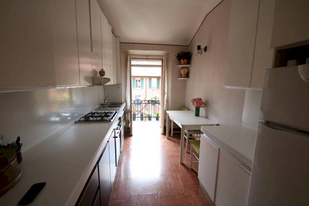 Cucina - Four-room apartment via Fontana, 16, Milano - photo 2
