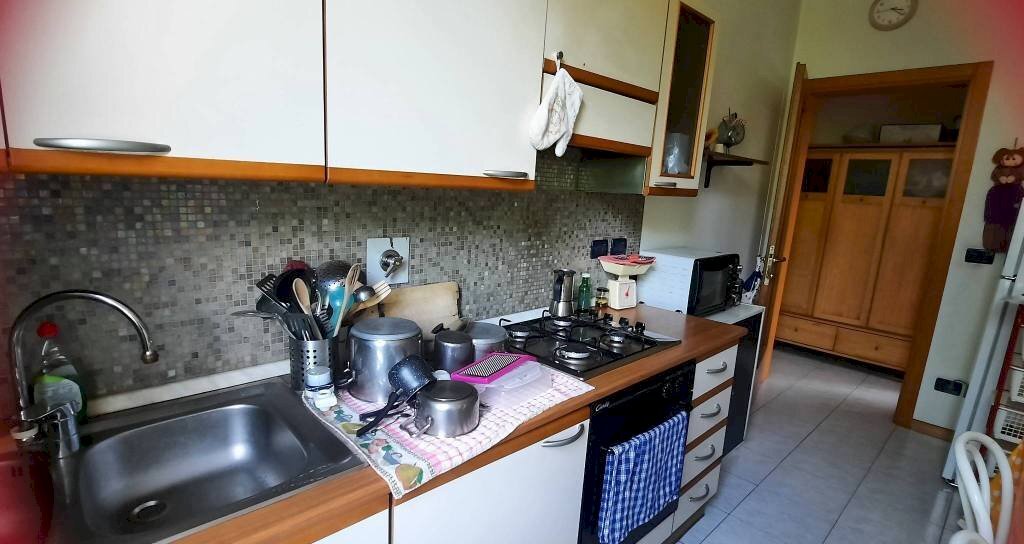 Cucina - Four-room apartment via Franco Bolognese, 4, Bologna (neighborhood Bolognina) - photo 2