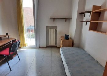 Camera da letto - Four-room apartment via Franco Bolognese, 4, Bologna (neighborhood Bolognina) - photo 12