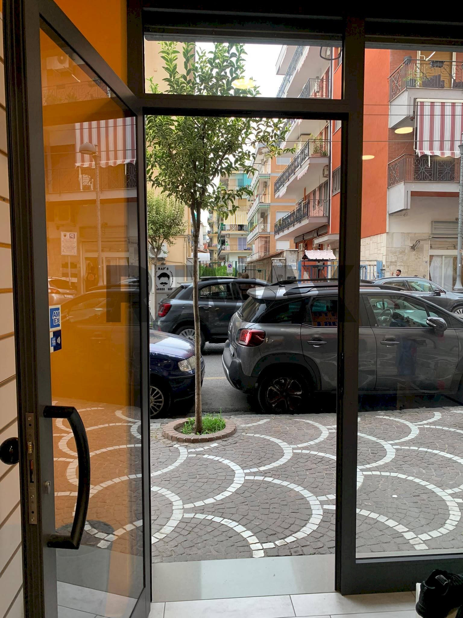 Edificio all\'aperto - Locale Commerciale via Libertà
236F, Portici - foto 3